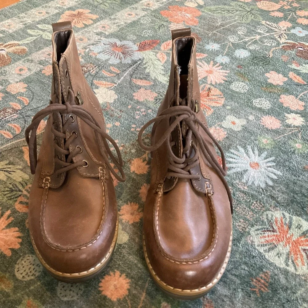 GBX Layne Moc Toe Boots Mens 9.5 Brown Leather Lace Up Work Casual